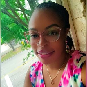 Meet your Posher, Lady B